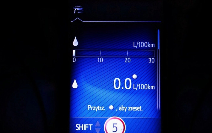 Toyota Avensis cena 86900 przebieg: 114000, rok produkcji 2019 z Osieczna małe 781